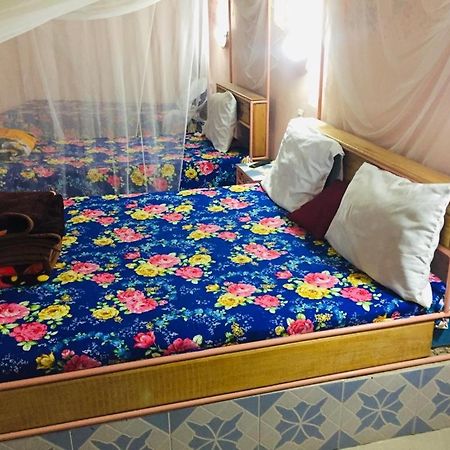 Hotel Toolbi Niaga Kültér fotó