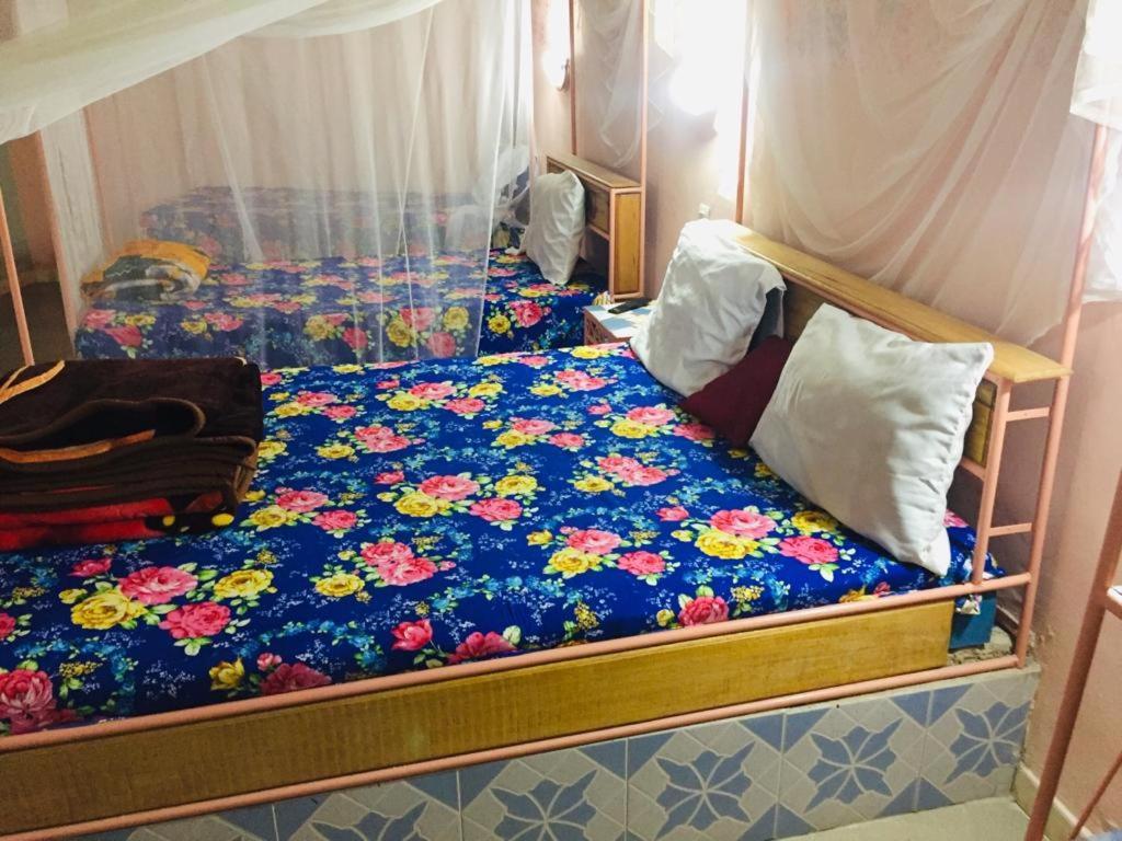 Hotel Toolbi Niaga Kültér fotó